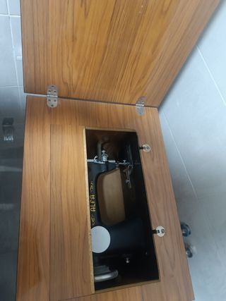 Maquina antigua de coser Sigma