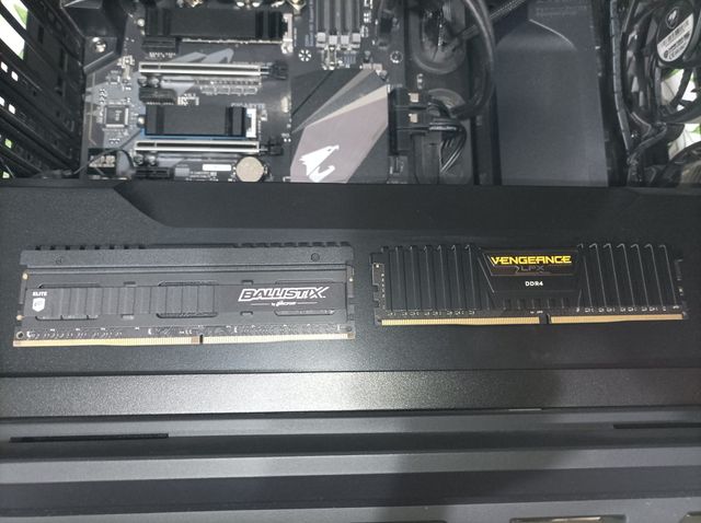 Corsair Vengeance LPX DDR4 16GB