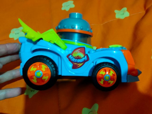 Coche kid kazoom superzings