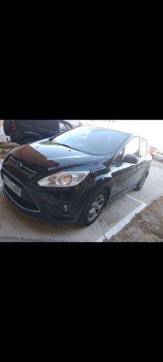 Ford C-MAX 2013. Urge venta