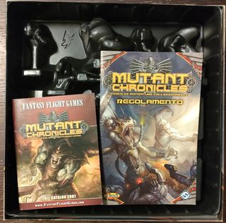 Board Game "Mutant Chronicles" Scatola Base! Perfe
