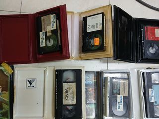 12 películas serie B formato beta y Vhs