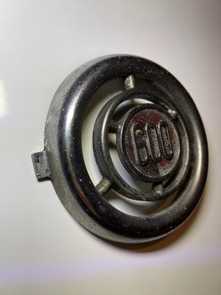 Logo frontal seat 600 coche antiguo