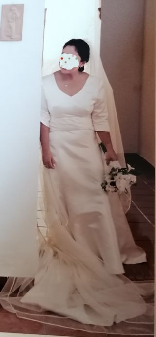 Vestido de novia con velo