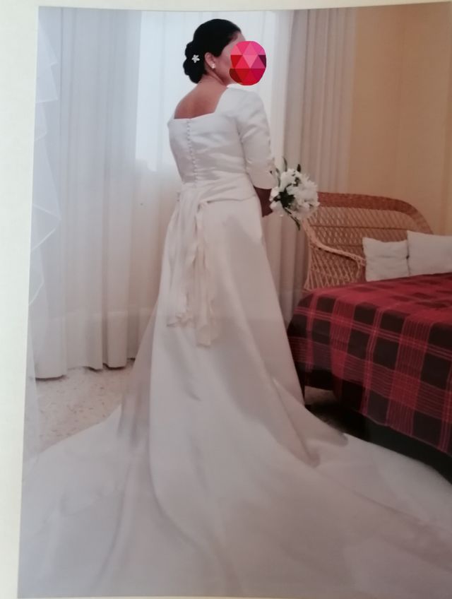 Vestido de novia con velo