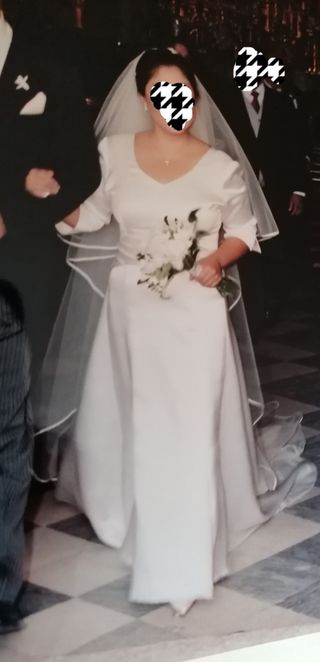 Vestido de novia con velo