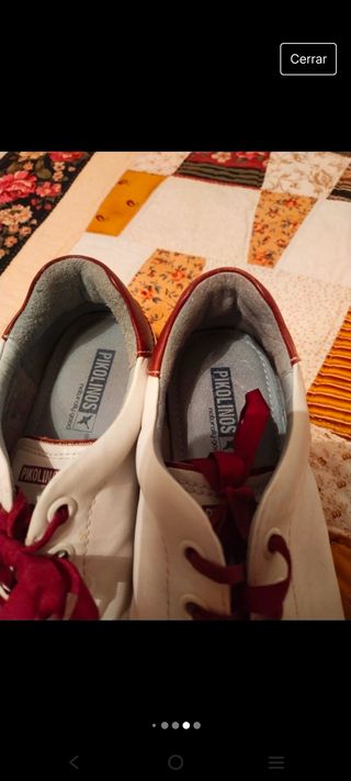 Zapatillas Pikolinos blancas y granates