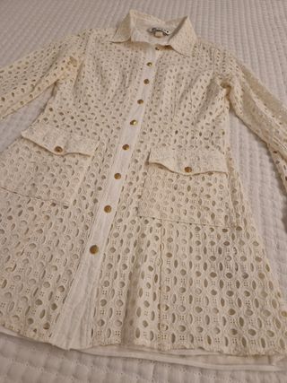 Vestido Bordados blanco Zara S