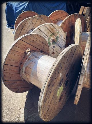 MESAS BOBINAS CARRETE MADERA CABLE CHILLPALET