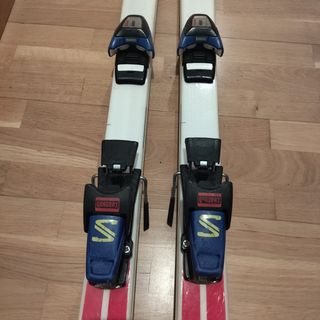 eskis DYNASTAR ACX 162 con fijaciones SALOMON
