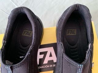 Zapatos de seguridad FAL. T. 42.