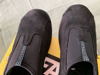 Zapatos de seguridad FAL. T. 42.