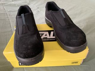 Zapatos de seguridad FAL. T. 42.