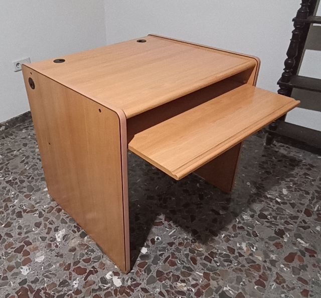 Mesa de escritorio para PC (M08)