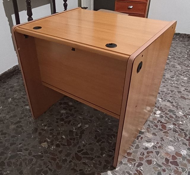 Mesa de escritorio para PC (M08)