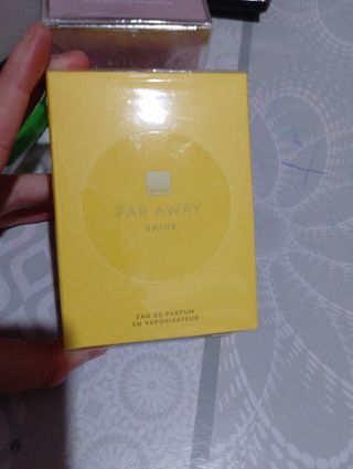 Perfume far away shine