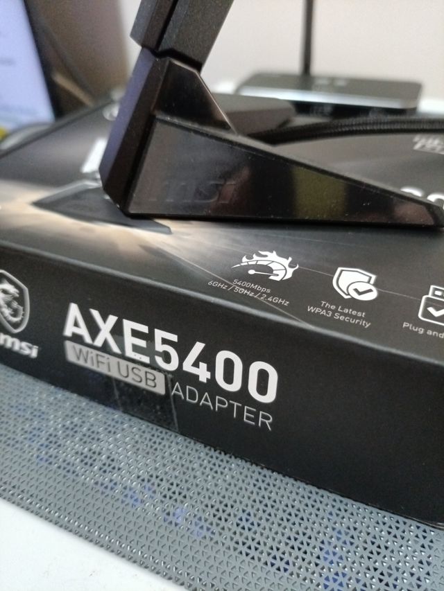 MSI Axe5400 wifi 6E tri band