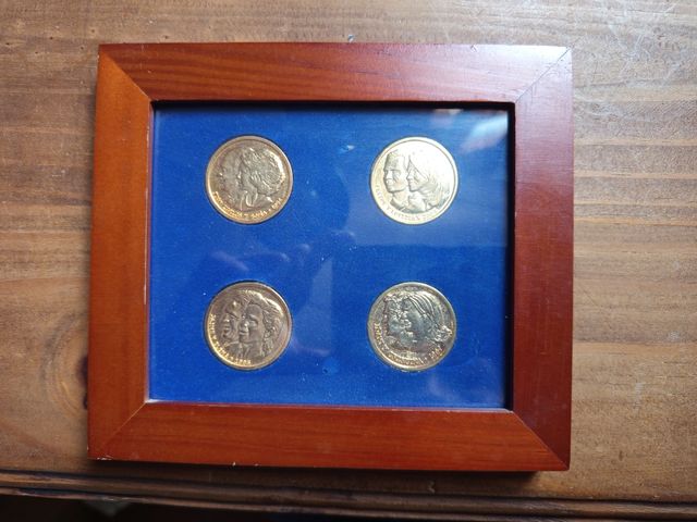 Monedas conmemorativas de la Corona