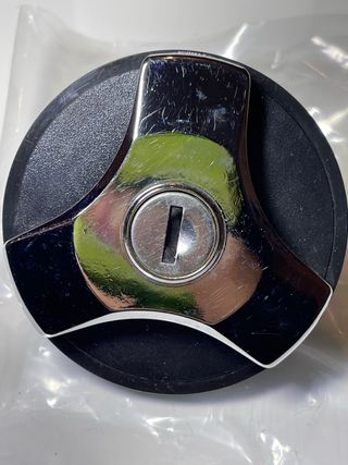 Tapa deposito gasolina / gasoil Bmw con llave 