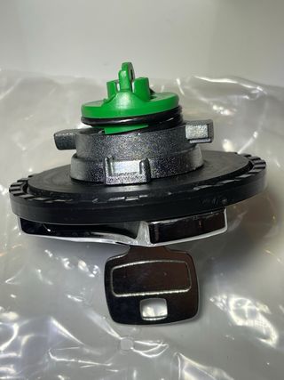 Tapa deposito gasolina / gasoil Bmw con llave 