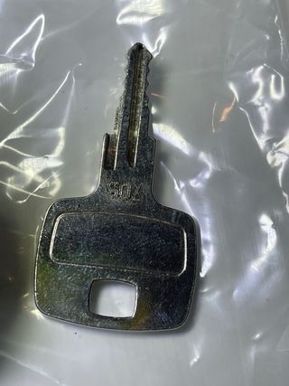 Tapa deposito gasolina / gasoil Bmw con llave 