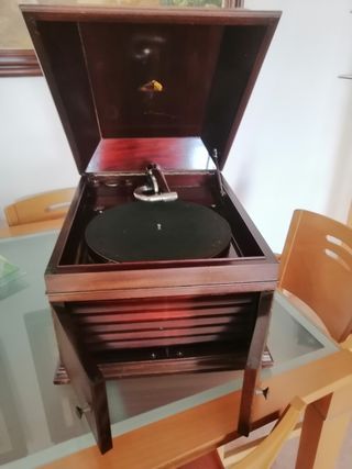 Antiguo gramofono