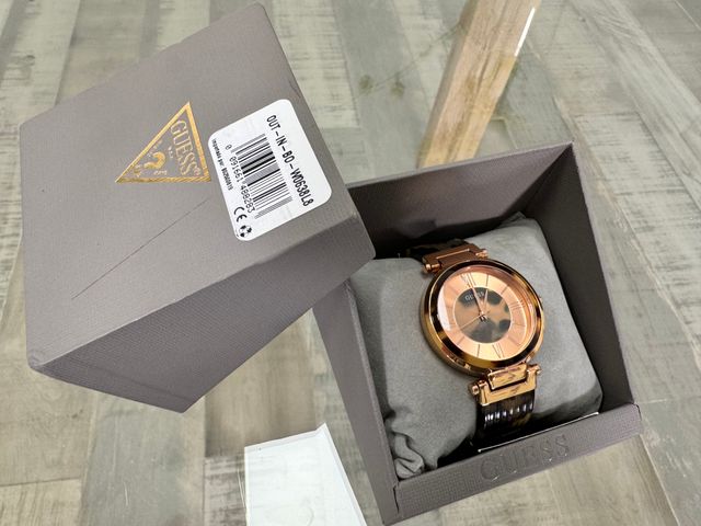 Guess Reloj Analógico para Mujer de Cuarzo