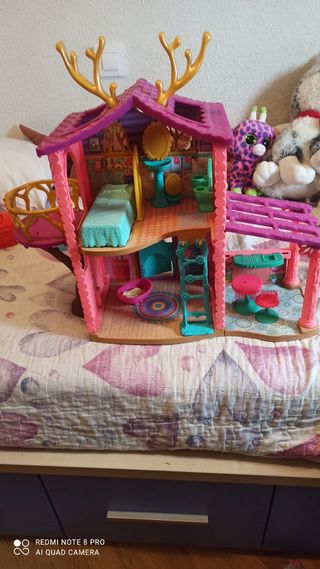 casa de la enchantimals y 8 muñecas y sus animales