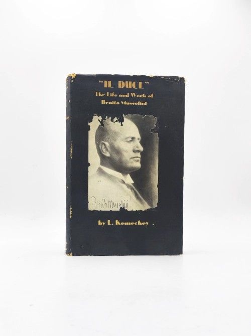 Libro antiguo 1930 Biografía de Benito Mussolini