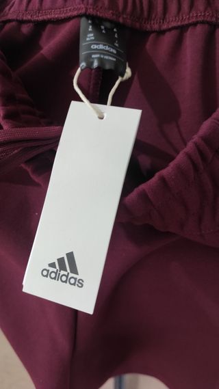 Pantalón corto chándal Adidas 