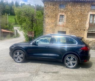 Porsche Cayenne 2011