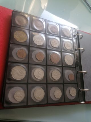 Álbum con 164 monedas antiguas países 