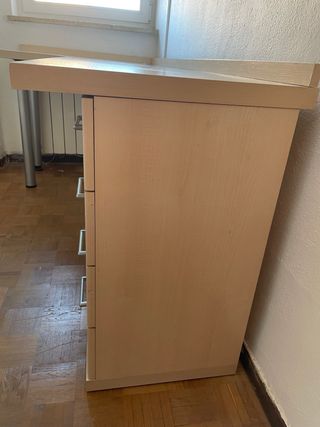 Mesa escritorio de madera en L con cajonera