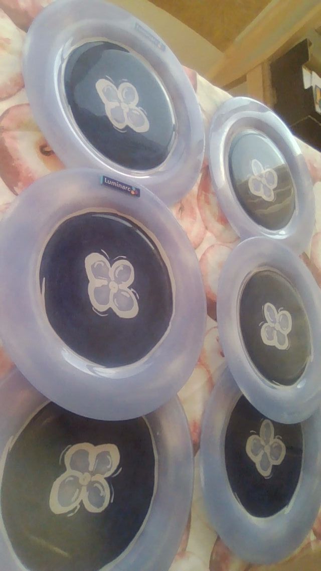 6 platos LUMINARC de vidrio azul marino