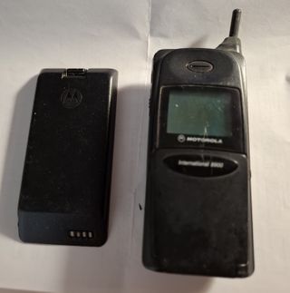 Motorola international 8900 con 2 portabatterie e