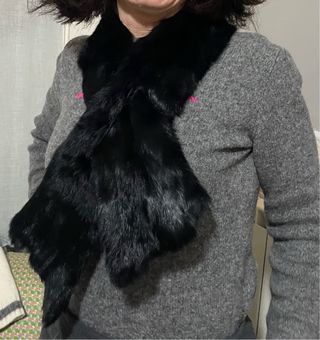 Sciarpa nera collo in pelliccia di volpe per donna