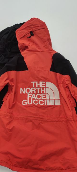 Chaqueta Gucci x the north face ,talla S