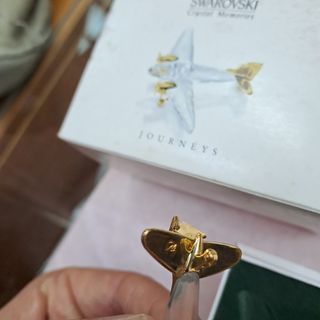 Swarovski memories journey aereo plane