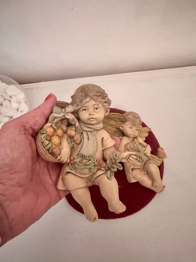 Pareja de angelitos muy antiguos