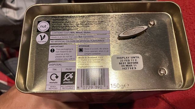 Caixa de metal musical