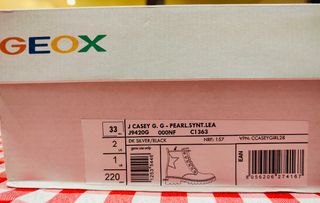 Botins Prateados Geox EU33