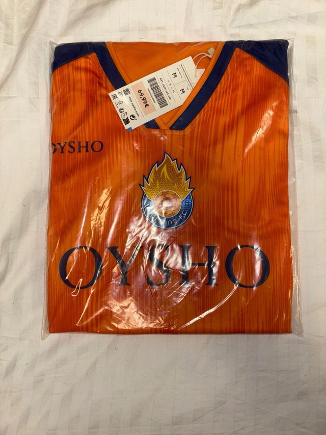 Camiseta Oysho oficial Saiyans FC 2024. M de mujer