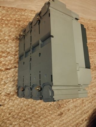 Interruptor general de corte 250A, electricidad