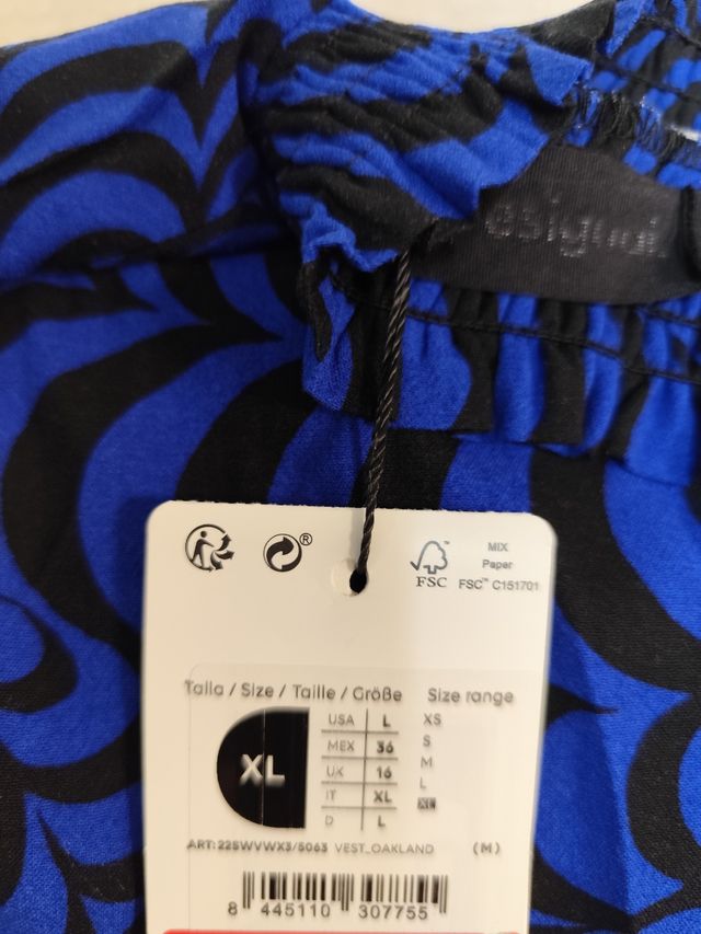 Vestido desigual sin estrenar.