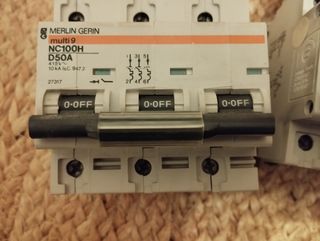 Interruptor magnetotérmic 3P D50A NC100H