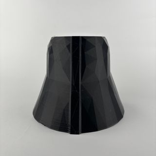 Vaso Darth Vader Low Poly - Design Moderno