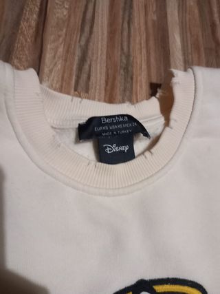 Sudadera Chip Bershka. Talla XS