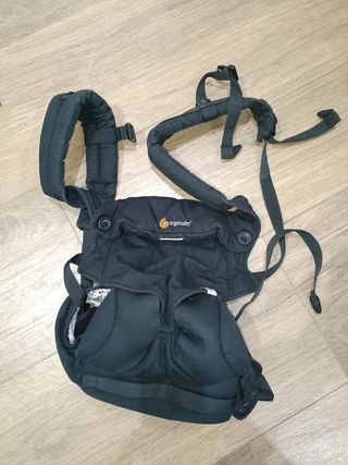 Mochila portabebés Ergobaby.