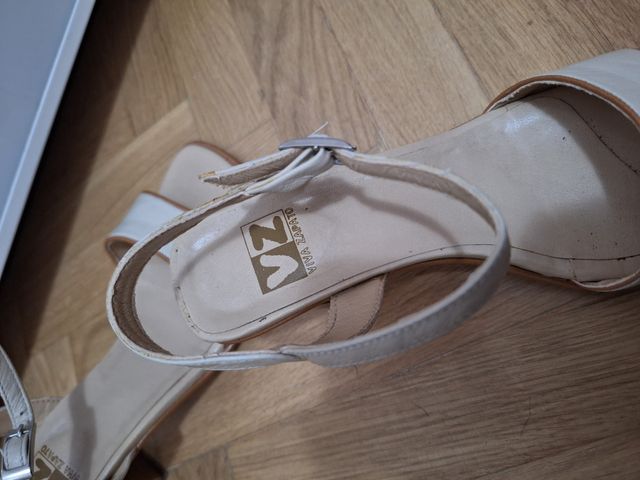 Scarpe da sposa beige con sandalo da donna