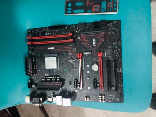 Micro y placa base